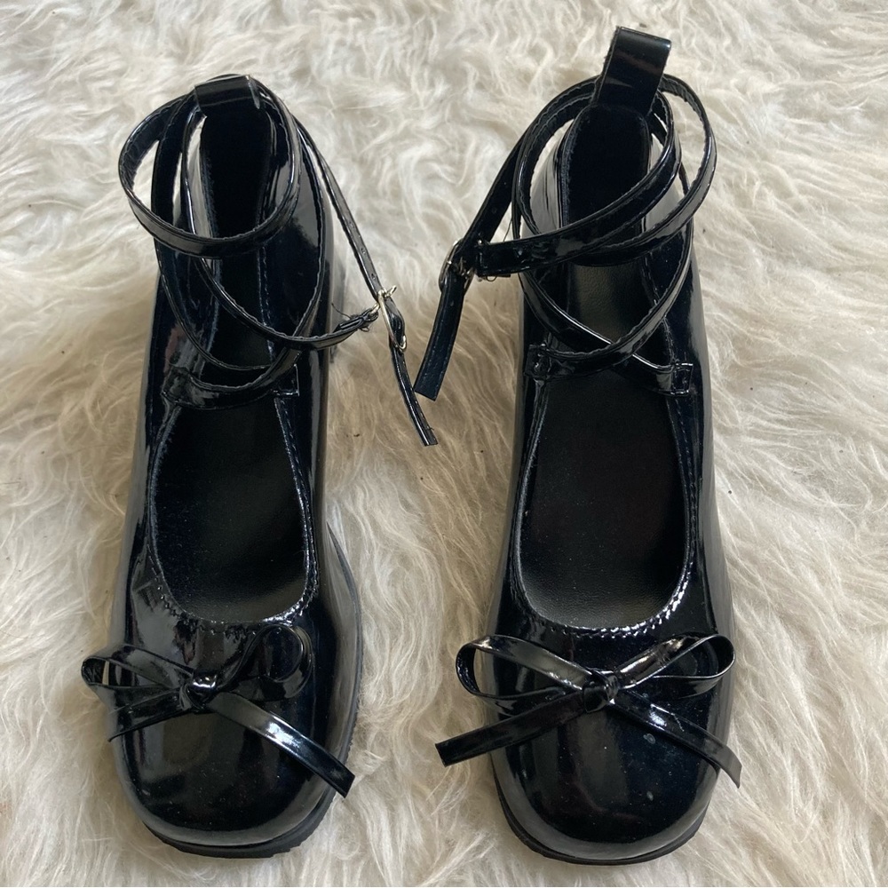 Patent Leather Heeled Shoes